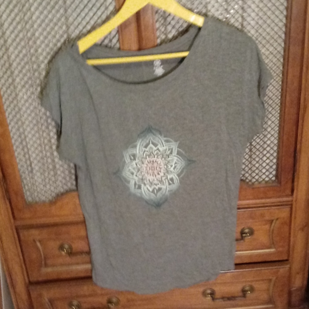 Casual t-shirt